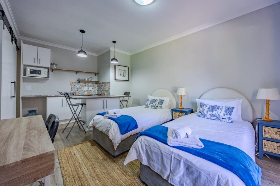 9 Bedroom Property for Sale in Durbanville Western Cape